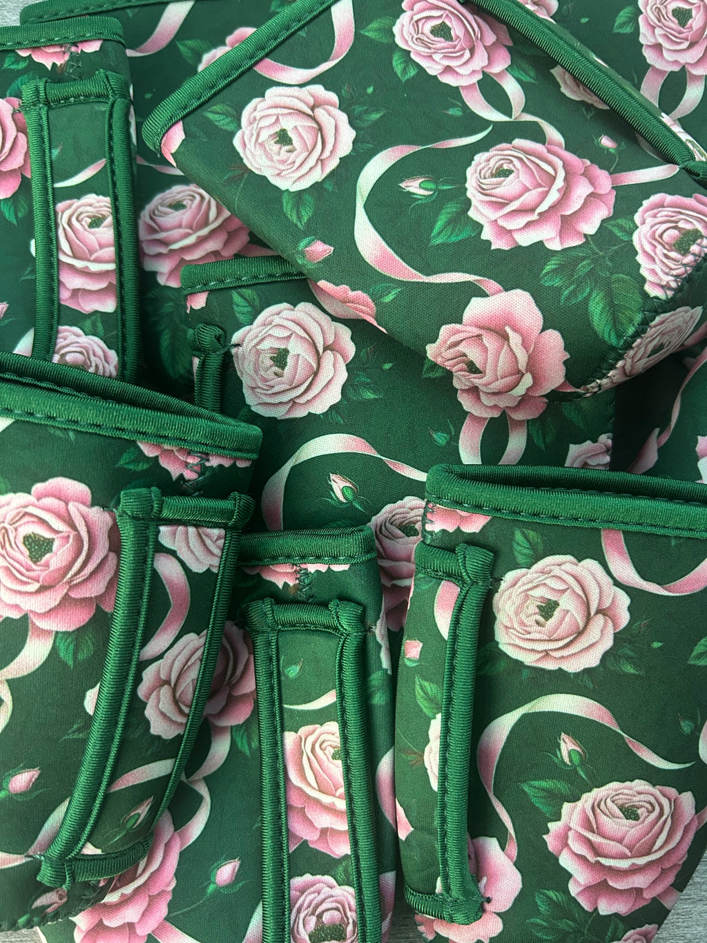 🎀Pretty Little Rose Cup Sleeve🎀