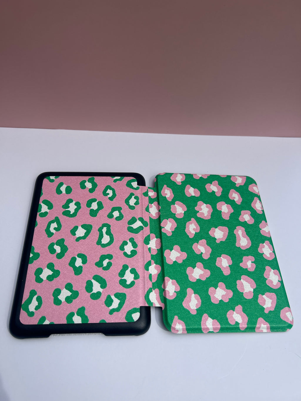 Spotted Pretty Kindle Case