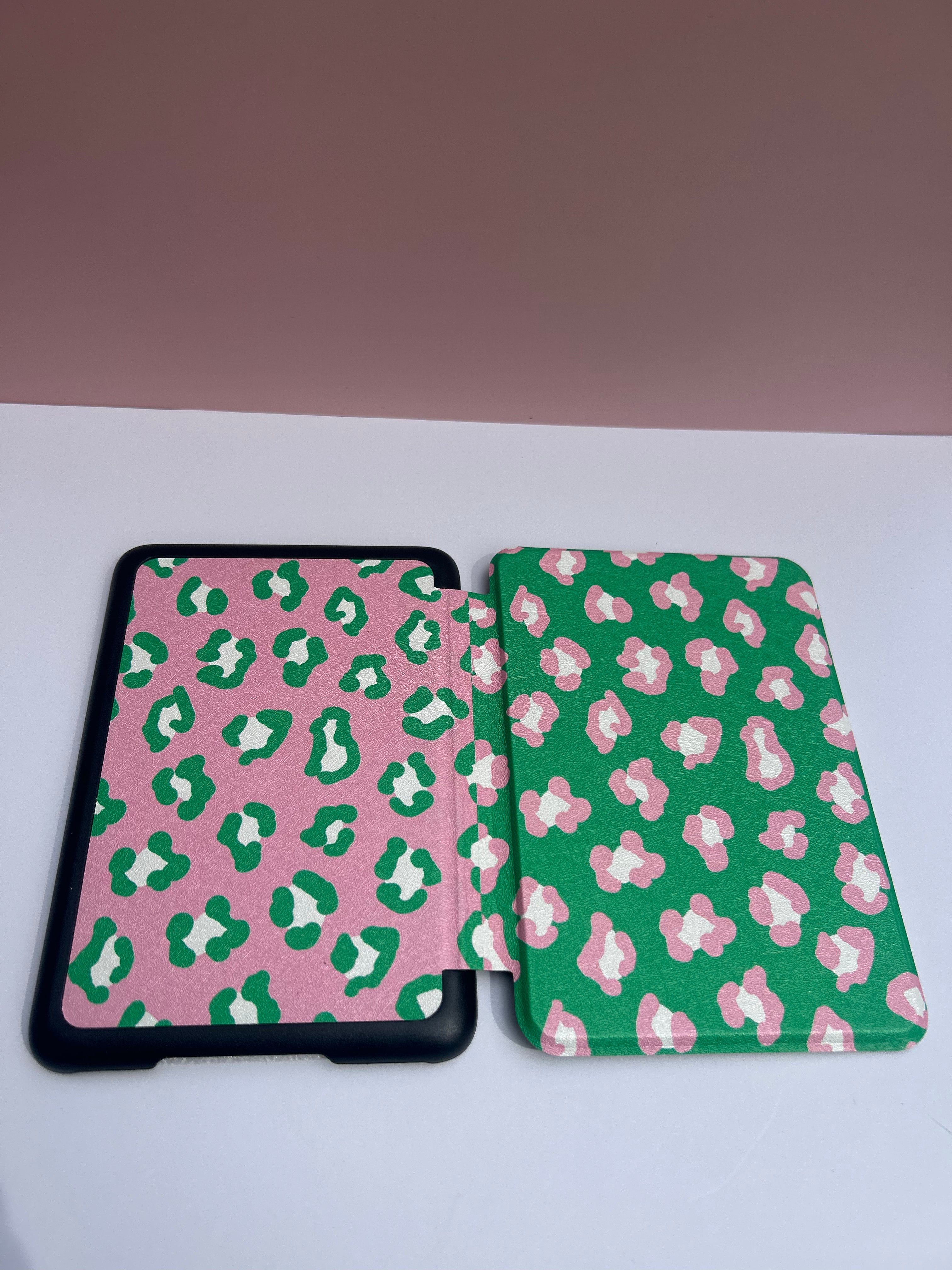 Spotted Pretty Kindle Case