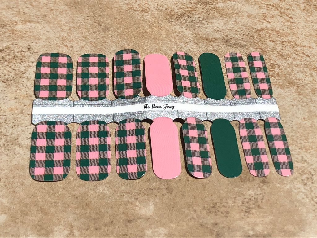 Pretty Girl Gone Plaid Nail Wraps